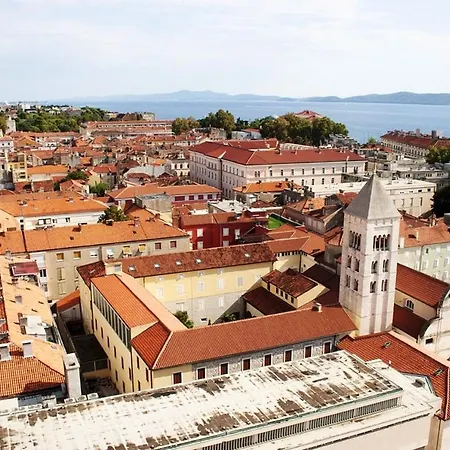 Apartman Comfortable In 45 M² Parking Included