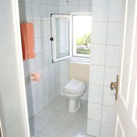 Comfortable In 45 M² Parking Included *